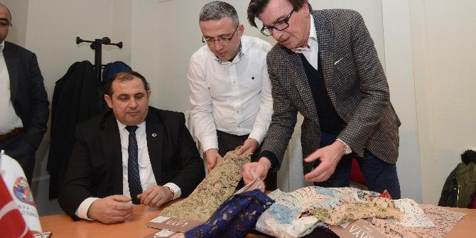 Bursalı Tekstilciler Fransızlarla İş Birliği Masasında