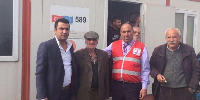 Kızılay Evi Yıkılan Aileye Konteyner Adımında Bulundu