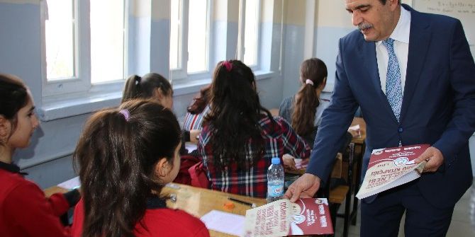 Siyer-i Nebi Deneme Sınavının İlk Etabı Gerçekleştirildi