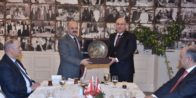 Çakacak, Yargıtay Cumhuriyet Savcısı Olarak Atanan Başsavcı Yıldırım’a Veda Yemeği Verdi