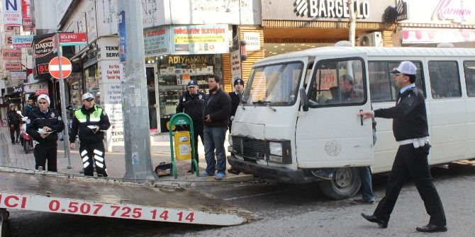 Plakasız Minibüs Polisi Harekete Geçirdi