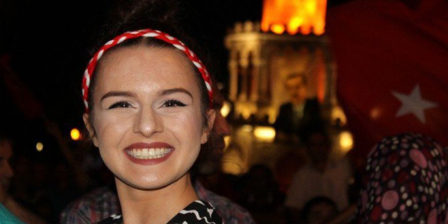 İzmir 7’den 77’ye Nöbette