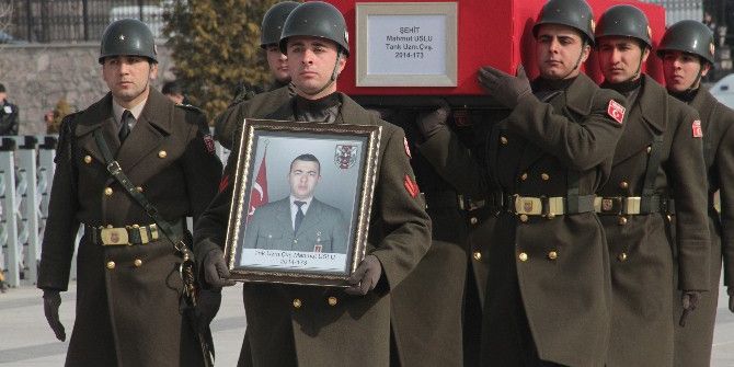 Başbakan Yıldırım, Birlikte Yemek Yediği El Bab Şehidinin Cenazesine Katıldı