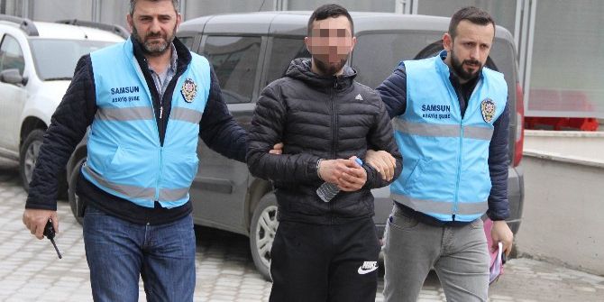 Tartıştığı Bir Kişiyi Bıçakladı, Diğerini Darp Etti