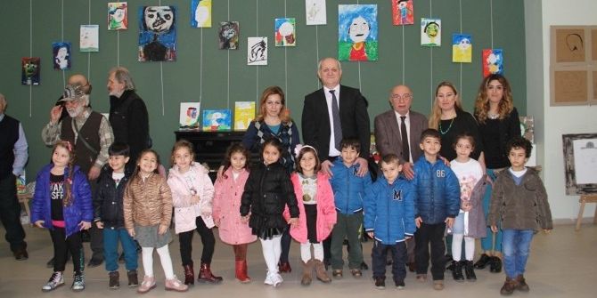 Minik Karikatüristlerin Eserleri Kartal’da Sergilendi