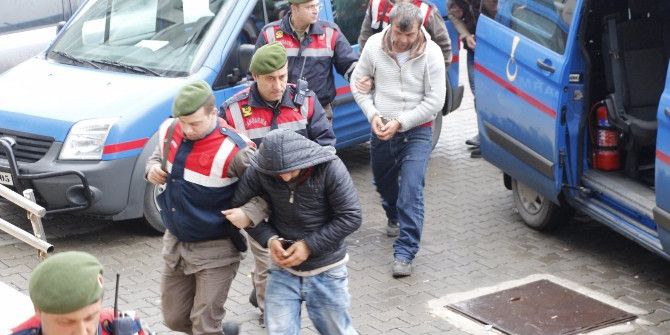 Hırsızlık Zanlıları Çalıntı Tüfeği Toprağa Gömmüş