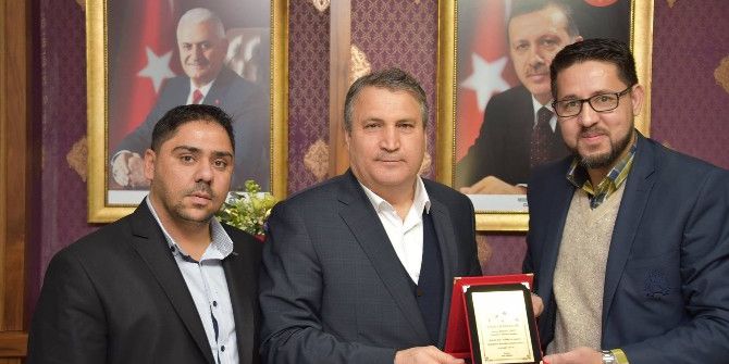 Ayn-ı Ali Spor Kulübünden Başkan Çerçi’ye Plaket