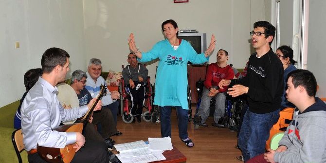 Engel Tanımıyorlar