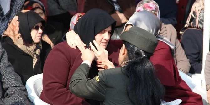Karabük Şehidini Son Yolculuğuna Uğurladı