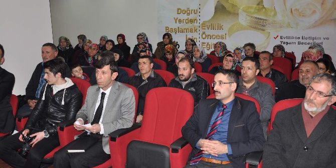 Engelli Yakını Ve Ailelerine Eğitim Verildi