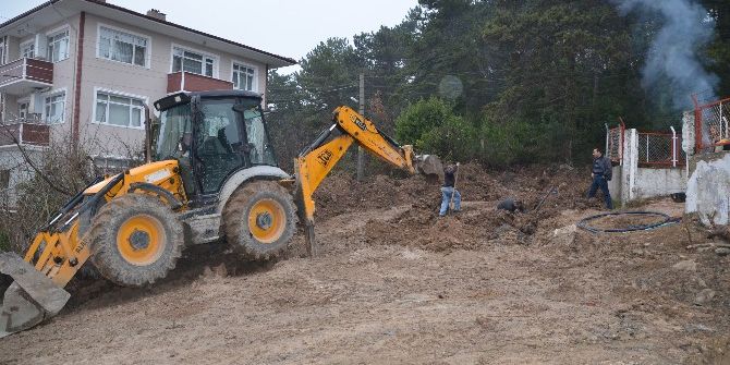 Alaplı Belediyesi Okul Yolunda Çalışmalara Başladı