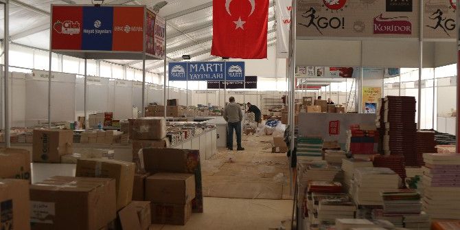 Akhisar İlk Kitap Fuarına Hazır