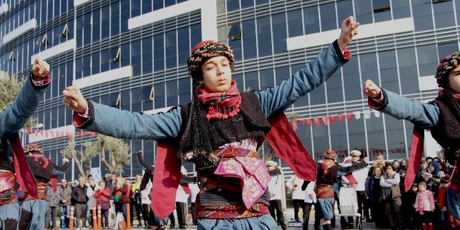 Atatürk’ün Kuşadası’na Gelişinin 93’üncü Yıldönümü Kutlandı