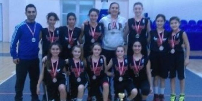 Marmaraereğlisi Belediyesi Spor Kulübü Küçük Kız Basketbol Takımı İl İkincisi Oldu