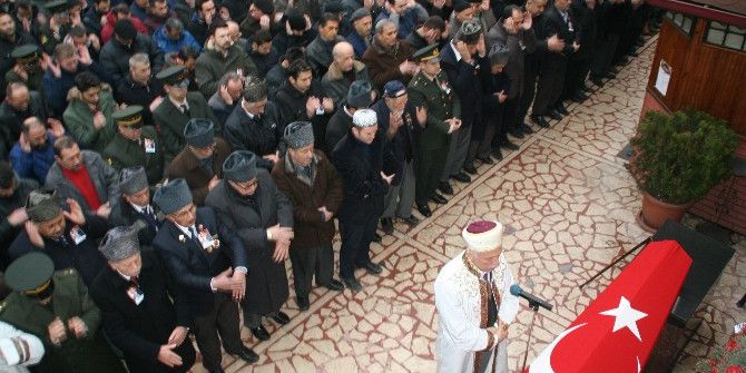 Kore Gazisi Son Yolculuğuna Dualarla Uğurlandı