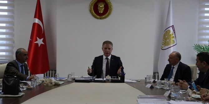 Düğününü Sivas’ta Yapan Gurbetçilere Balayı Bedava