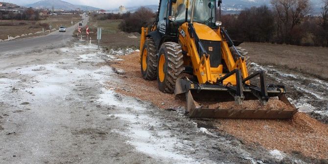 Asit Sızdıran Tankerin Bağlı Bulunduğu Şirkete 630 Bin Tl Para Cezası