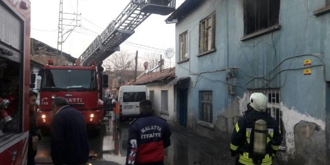 Suriyeli Ailenin Evinde Yangın Çıktı