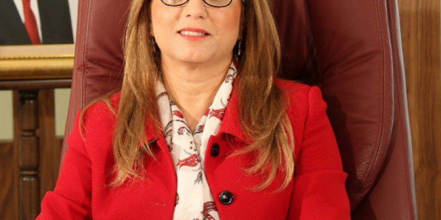 Neü’de 2 Akademisyen 4 İdari Personel Açığa Alındı