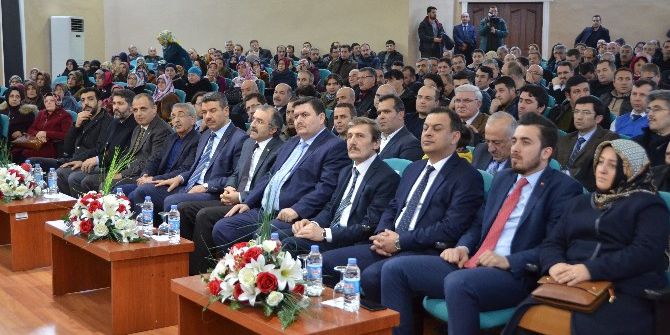 Maliye Bakan Yardımcısı Yavilioğlu’ndan Cumhurbaşkanlığı Sistemi Konferansı