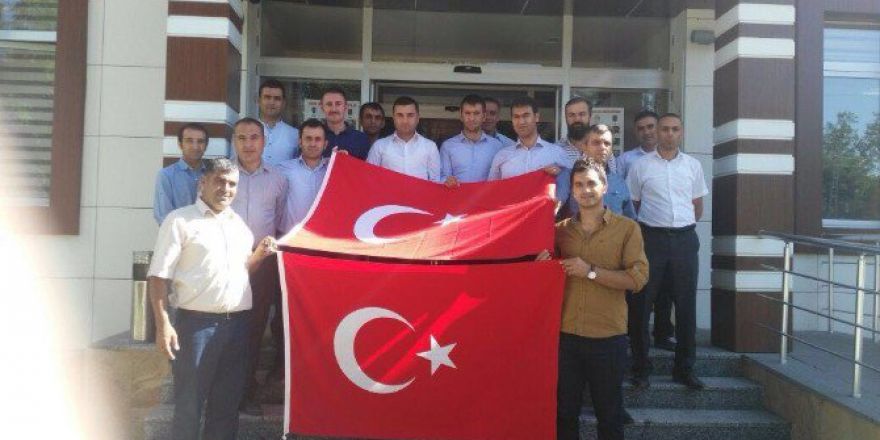 Adliye Çalışanlarından Darbe Girişimine Tepki