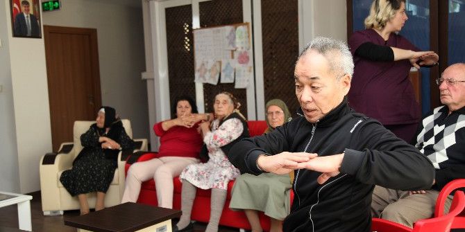 Alzheimer-demans Hastalarının Buluşma Noktası ‘Mavi Ev’ Oldu