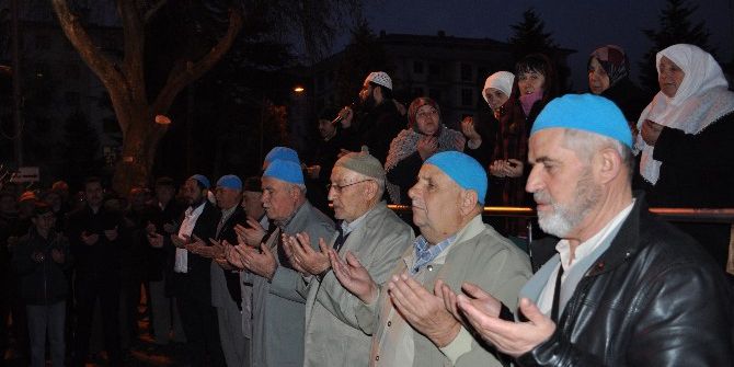 Umre Yolcuları Kutsal Topraklara Uğurlandı