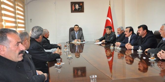 Başkan Çelik, Mahalle Muhtarları İle Bir Araya Geldi