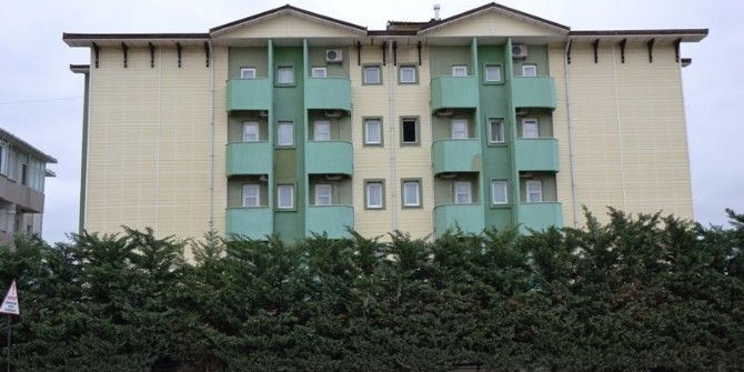 Otelde Kahvaltı Masasında Kalp Krizi Geçiren Adam Öldü