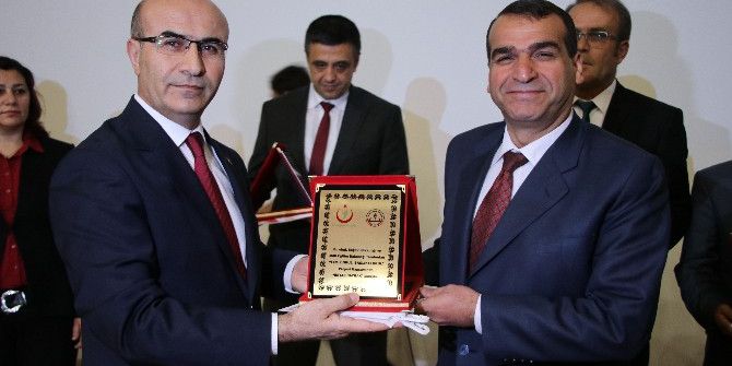 Adana’da 170 Okula “Beyaz Bayrak”, 64 Okula “Beslenme Dostu Okul” Sertifikası