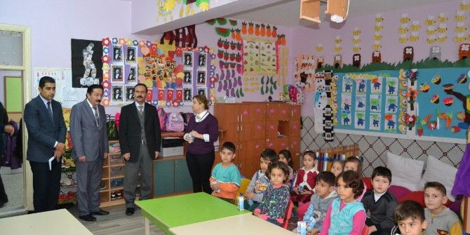 Bozyazı’da Öğrencilere Süt Dağıtıldı