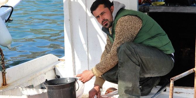 Balıkçılar Kardak Kayalıklarında Avlanmaktan Korkuyor