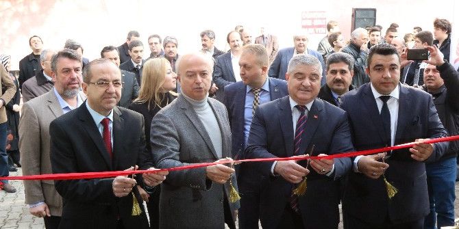 Akhisar Kitap Günleri Fuarı Açıldı