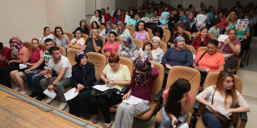 Bayraklı’da İş Bulanların Sayısı 12 Bini Buldu