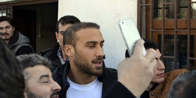 Beşiktaşlı 3 Futbolcu Cuma Namazına Gitti