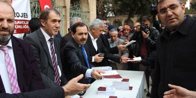 Şanlıurfa’da 2 Bin 500 Kitap Dağıtıldı