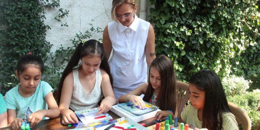 ‘Bizim Dahiler’ İle Genç Beyinlerdeki Dehayı Çıkartıyorlar