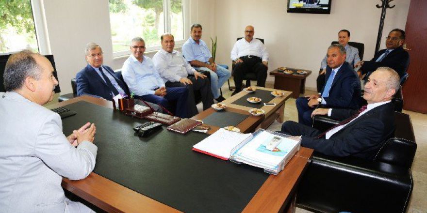 Sivil Toplum Kuruluşlarından Trt’ye Destek Ziyareti