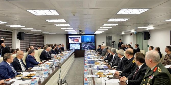 İçişleri Bakanı Soylu “Türkiye Güven-huzur (3)” Uygulamasını Canlı Bağlantılarla Takip Etti