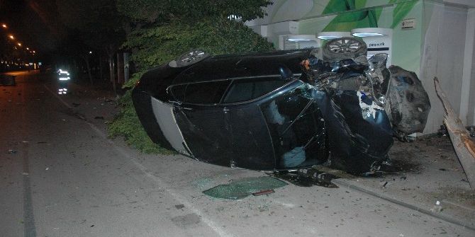 Alkollü Sürücü Takla Attı, Şans Eseri Yanında Bulunan Arkadaşıyla Yara Almadan Kurtuldu