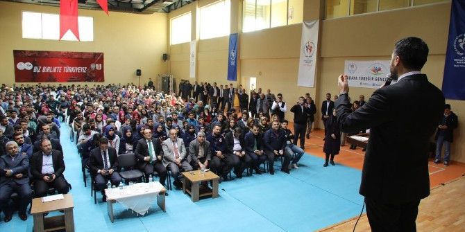 Milletvekili Erdinç: “Gençlere Güvenmeliyiz”