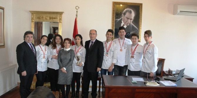 Gastronomi Şampiyonları Başarılarının Sevincini Yaşıyor