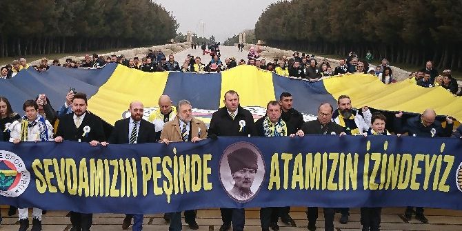 Fenerbahçeliler Ata’nın Huzurunda