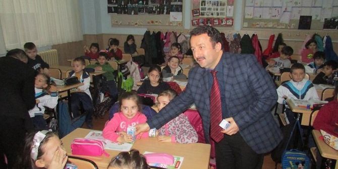 Okullarda Süt Dağıtımı