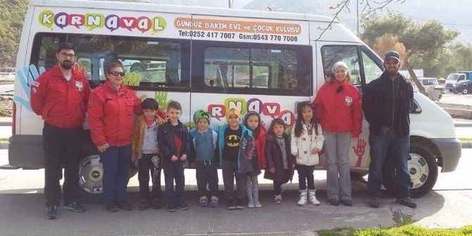 Minik Öğrenciler Akut Merkezini Ziyaret Etti