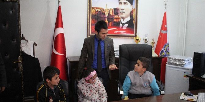 Minik Öğrenciler Sason Emniyet Amirliğini Gezdi