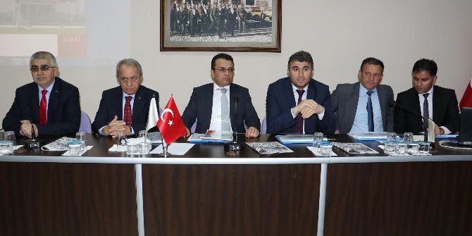 Büyükşehir Belediyesi’nde Kulalı Muhtarlarla Toplantı
