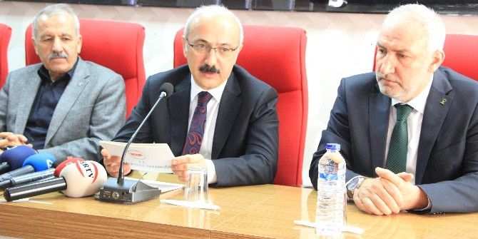 Bakan Elvan Ak Parti Malatya Teşkilatını Ziyaret Etti