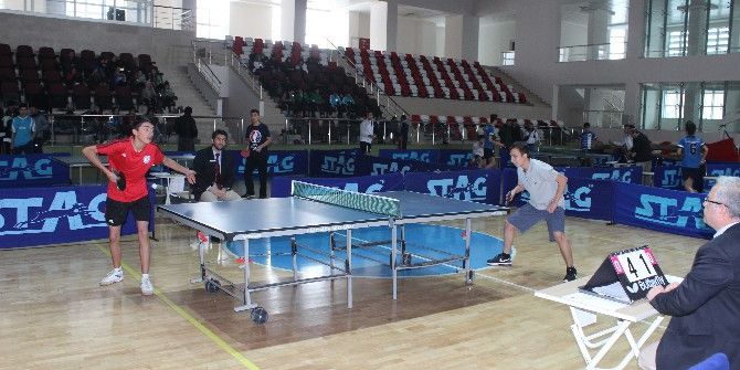 Masa Tenisi Grup Müsabakaları Başladı