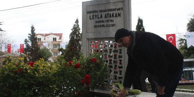 Leyla Atakan Ve Arkadaşları Dualarla Anıldı